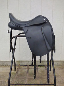 Thorowgood T8 Dressage Saddle, High Wither, 18"