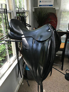 PRICE REDUCED! Used Hermes Dressage Saddle