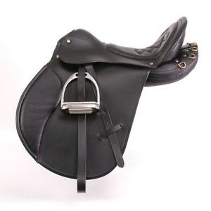 EquiRoyal Saddle English Comfort Trail Lightweight Wide Padded ES7420