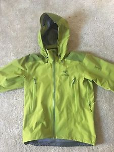 Arc'teryx Beta AR Jacket - Men's Medium