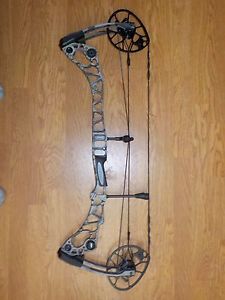 Mathews Halon 6 32 Ridge Reaper Barren-RH/28"/60-70LB.
