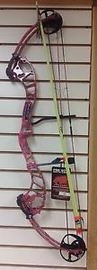 2017 PSE PINK MAD FISH BOWFISHING BOW PACKAGE 30-40# WITH AMS KIT #RR11