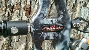 Obsession Phoenix XL RH 28.5/70 Compound Bow Package