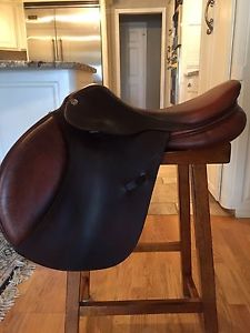 17" Wide Tree Pessoa AMO PROFESSIONAL With Leathers And Stirrups