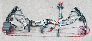 Used 2016 Obsession Defcon M6 compound bow RH 28" 60# with accessories