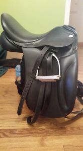J.C. Vienna Dressage Saddle