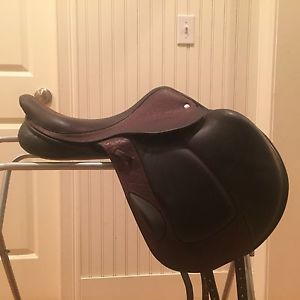 Custom Saddlery "Fleur de Lys" Monoflap Jumping Saddle