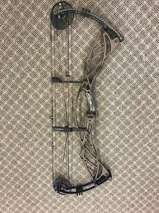 Hoyt Defiant 34 LH