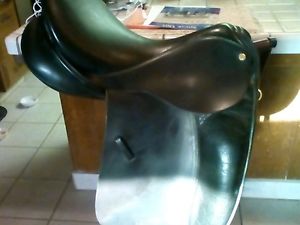 Windsor spring tree greenline dressage saddle
