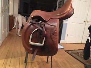 M. Toulouse Premia Close Contact English Equestrian Saddle- 17"
