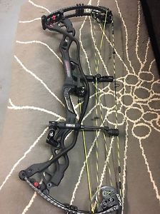 Hoyt Carbon Defiant