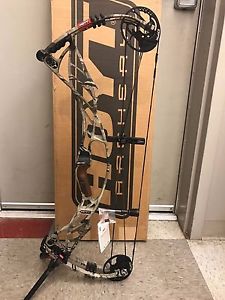 Hoyt Defiant Ridge Reaper RH 60