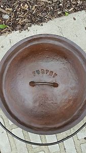 Genuine Vintage  Furphy 15" Camp Oven