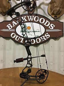 Mathews Halon 6 Stone Right Handed 28.5"/70