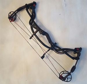 Hoyt Carbon Element RKT Right Hand Bow BLACKOUT!