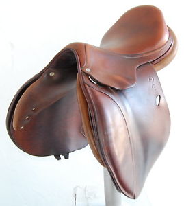 17.5" ANTARES JUMPING SADDLE (SO22265) VERY GOOD CONDITION!! - XVD