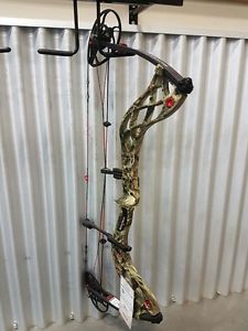 BOWTECH CARBON OVERDRIVE 60-70# CAMO LH NEW