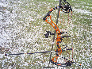 2015 Obsession Addiction-Orange Fusion  Target Bow