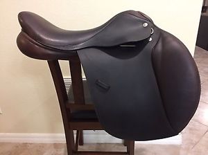 PRICE REDUCED - 17.5" M. Toulouse Denisse Pro Saddle with Genesis System - EUC!!