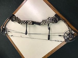 Mathews Chill X Right Hand, Lost Camo, 70lbs ******NEW******