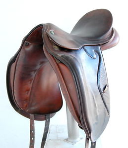 17" PRESTIGE DRESSAGE SADDLE (SO020788) FULL CALF LEATHER!! - XVD