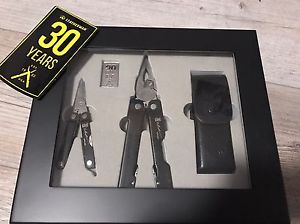 Leatherman Supertool 300 und Micra 30 Jahre Jubiläum in Box