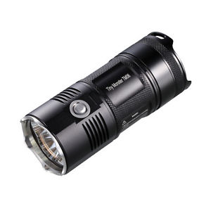 Lampe torche compacte Nitecore TM06 4000 Lumens police sécurité militaire