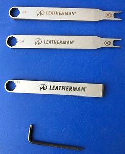 Leatherman - various accessories - selling the lot in one parcel