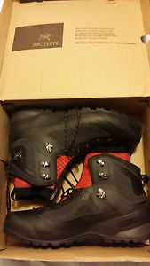 Arcteryx Bora2 MID GTX walking boots UK13.5 (fits like UK12/12/5) good condition