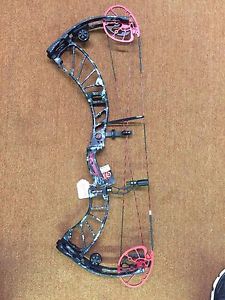 NEW 2016 OBSESSION DEFCON M7 60-70# 28" RH KRYPTEC CAMO TYPHON RED COMPOUND BOW