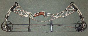 Hoyt Defiant 30 Compound Bow Ridge Reaper Camo R/H 50-60 Lbs