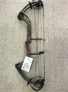 New 2015 PSE Decree Compound Bow, 70#, Mossy Oak Breakup Country Camo