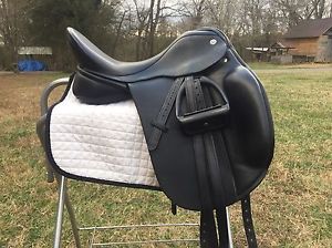 18" Trilogy Amadeo Elite dressage Saddle