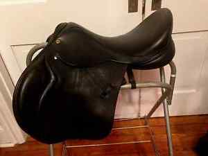 Black Country Saddle- Wexford- All Purpose/Jumping/Foxhunting English Saddle