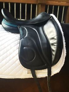 Monoflap 2015 18" Devoucoux Loreak Dressage Saddle - Rare Turquoise Color!
