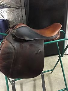 Tad Coffin A5 17 inch close contact jumping saddle