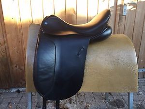 17'5'' Barnsby Kanter dressage saddle