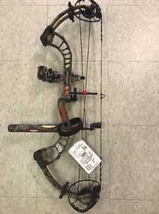 New 2015 PSE DECREE Bow Ready To Hunt, Mossy Oak Breakup Country Camo.