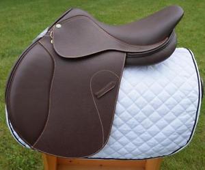 Memor X HDR English Event show Close Contact Saddle 17 Reg/ wide Australian Nut