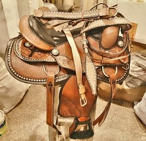 16"western tack trail pleasure cowboy leather horse saddle,headstall,breastplate
