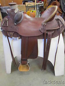 Teskeys Custom Wade Ranch Saddle 17" Lightly Used MINT
