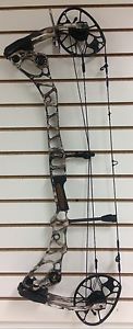 2017 Mathews Halon 32 6" Brace Height 29.5" Draw 50-70# Lost XD CAMO