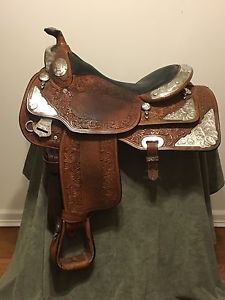 16 IN DALE CHAVEZ WESTERN SHOw SADDLE