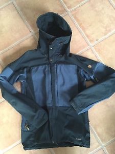 Fjallraeven Keb Jacket M