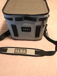 YETI HOPPER FLIP 12