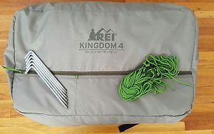 REI Kingdom 4 Tent - Stuff sack, steaks, guy lines, vestibule - Family Tent