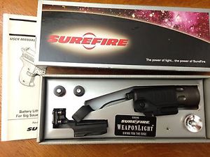 Surefire P226 P114C Sig Sauer 226 TAC Light with mount & original box SHIPS FREE