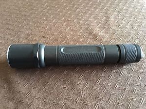 Oveready Surefire 9P Custom,Malkoff M31L,LED Taschenlampe AA