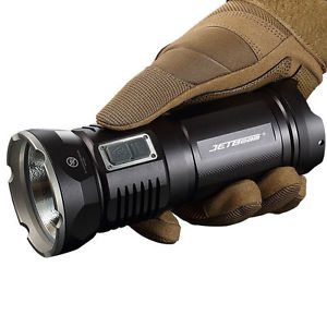 JETBeam Rechargeable Lampe poche DDR30GT 3680 Lumens CREE XHP70 LED 18650 Torche