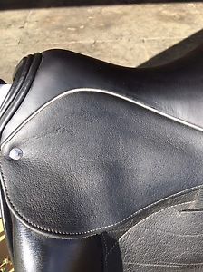 Custom Saddlery Dressage Saddle 17.5 MW